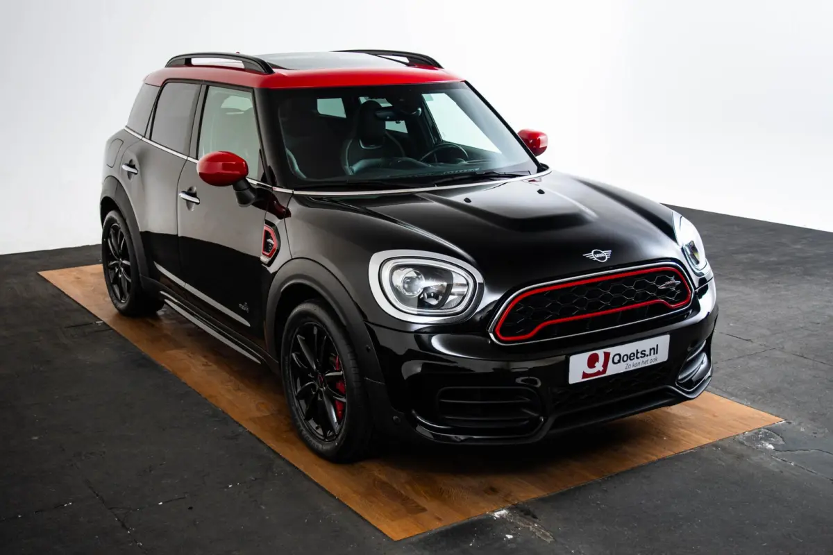 John Cooper Works ALL4 Chili Panoramadak - Head-up - Adaptive Cruise Control - Harman Kardon - Camera - Stoelverwarming - Navigatiesysteem - Park Assistant