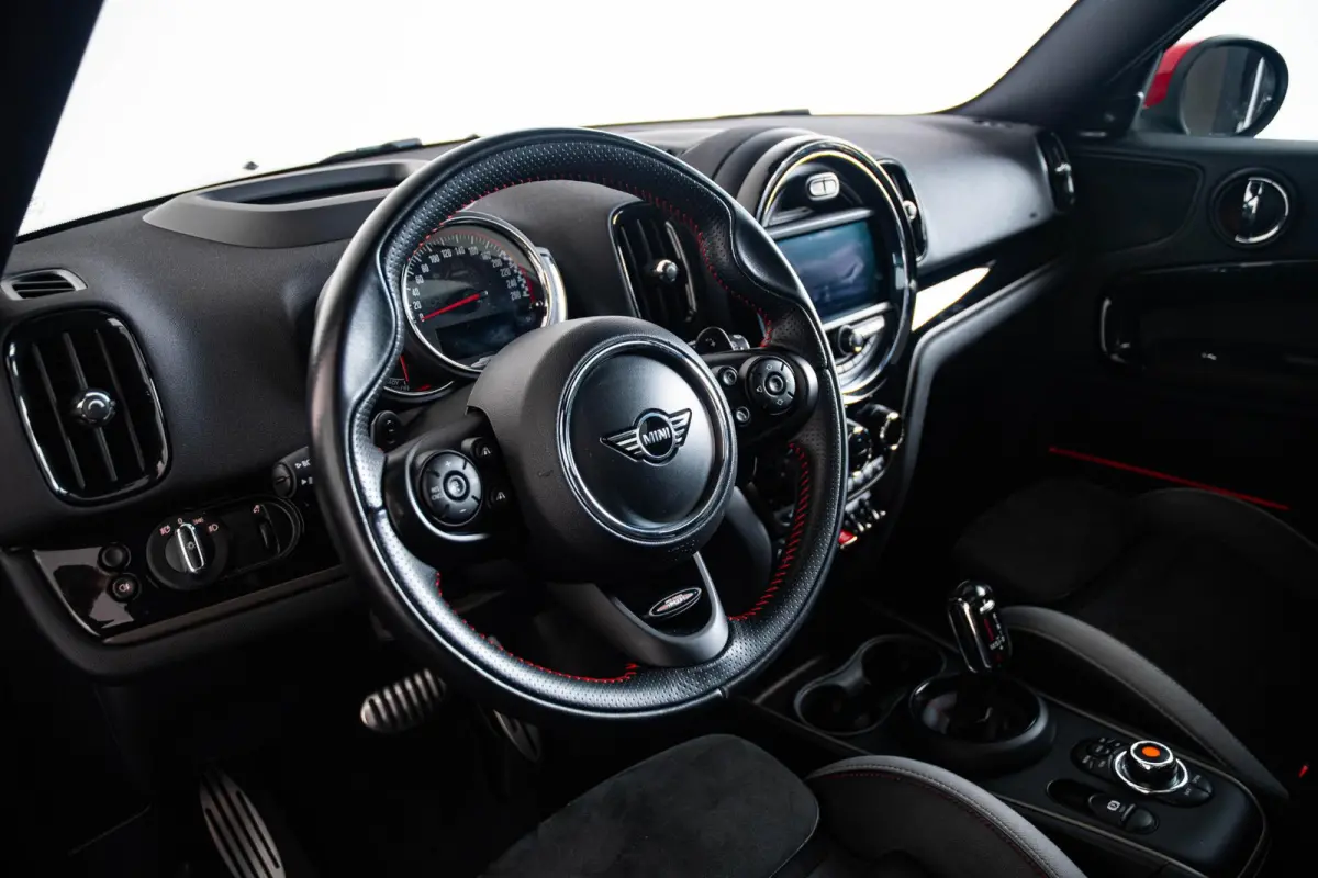 John Cooper Works ALL4 Chili Panoramadak - Head-up - Adaptive Cruise Control - Harman Kardon - Camera - Stoelverwarming - Navigatiesysteem - Park Assistant