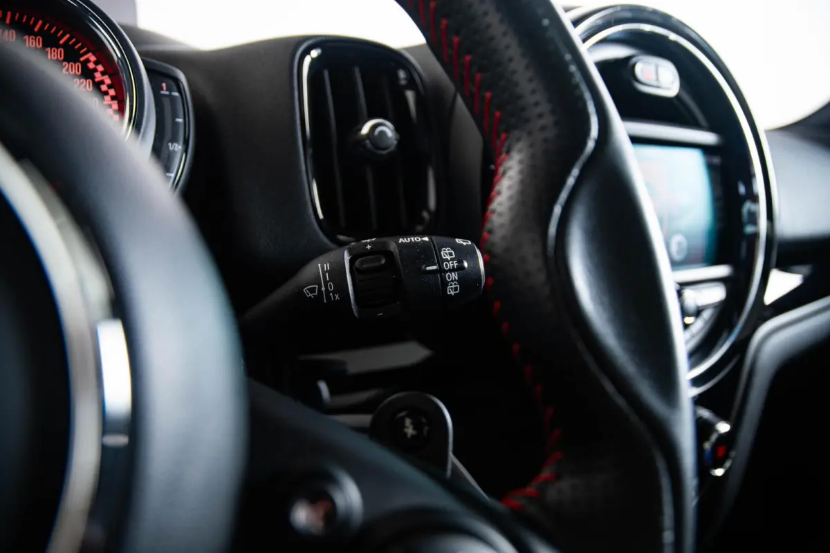 John Cooper Works ALL4 Chili Panoramadak - Head-up - Adaptive Cruise Control - Harman Kardon - Camera - Stoelverwarming - Navigatiesysteem - Park Assistant
