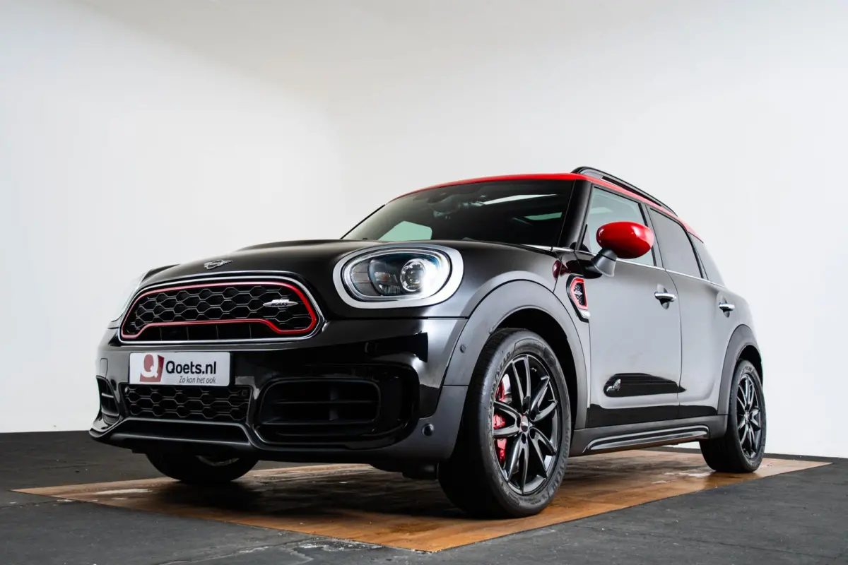 John Cooper Works ALL4 Chili Panoramadak - Head-up - Adaptive Cruise Control - Harman Kardon - Camera - Stoelverwarming - Navigatiesysteem - Park Assistant