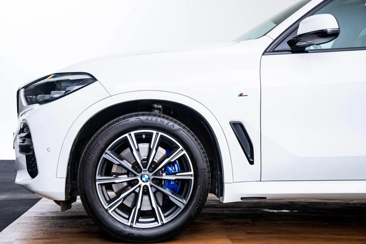 xDrive30d High Executive M-sport - Panoramadak - Trekhaak - Parking Assistant - Driving Assistant Professional - Night Vision - Head-Up - Stoelverwarming