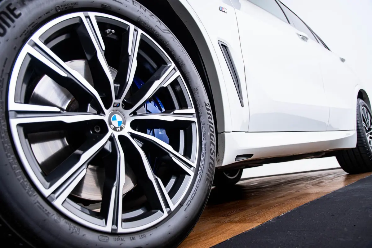 xDrive30d High Executive M-sport - Panoramadak - Trekhaak - Parking Assistant - Driving Assistant Professional - Night Vision - Head-Up - Stoelverwarming