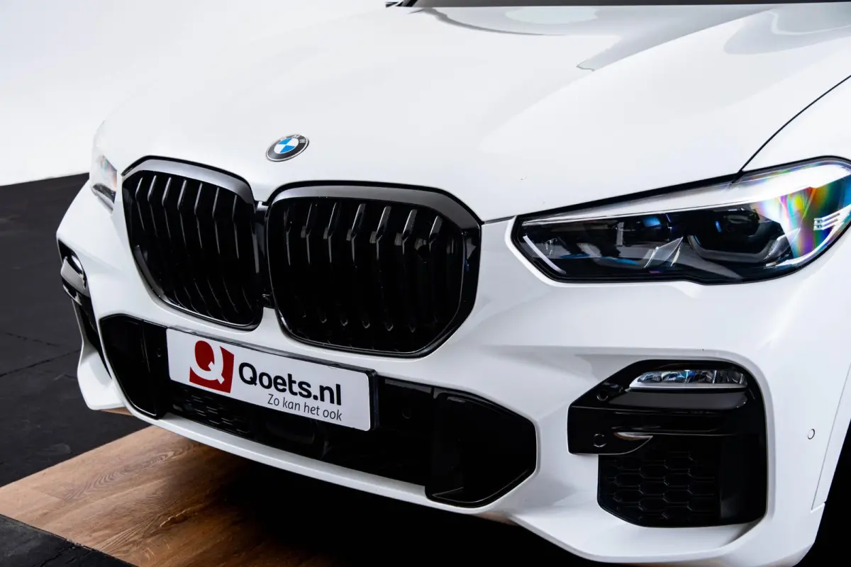 xDrive30d High Executive M-sport - Panoramadak - Trekhaak - Parking Assistant - Driving Assistant Professional - Night Vision - Head-Up - Stoelverwarming