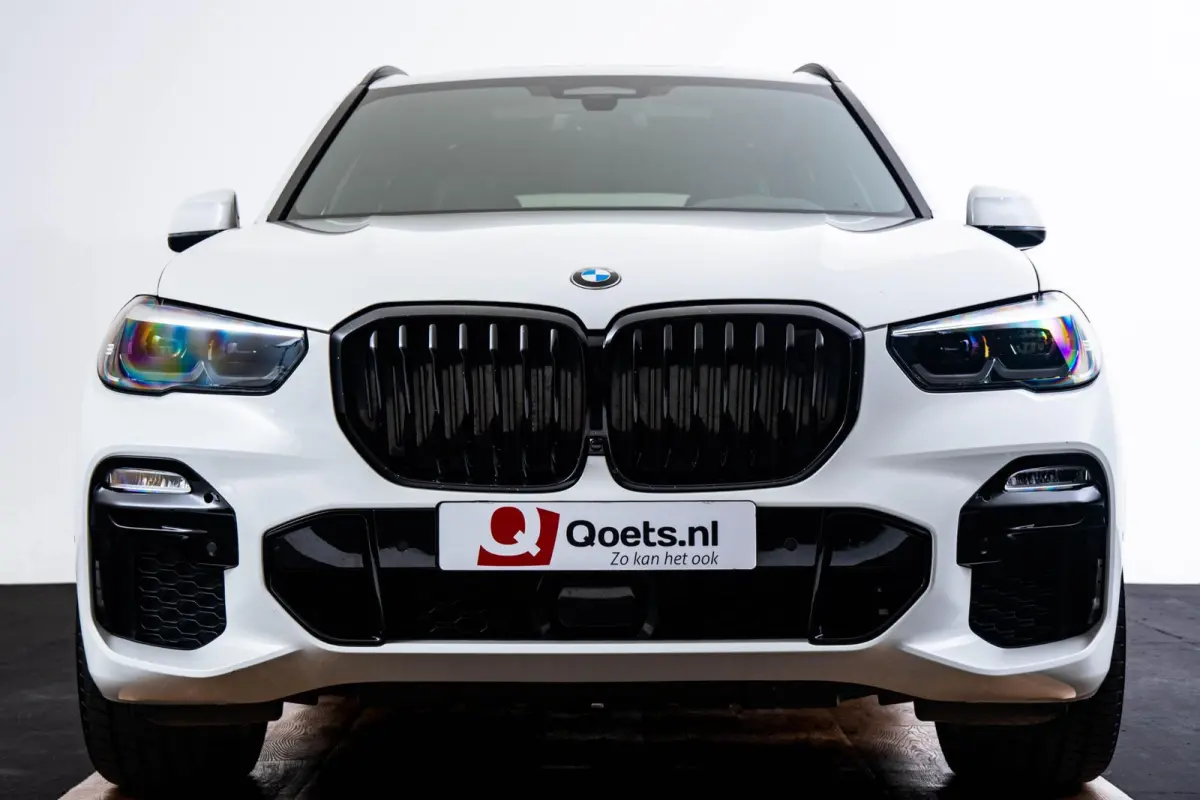 xDrive30d High Executive M-sport - Panoramadak - Trekhaak - Parking Assistant - Driving Assistant Professional - Night Vision - Head-Up - Stoelverwarming