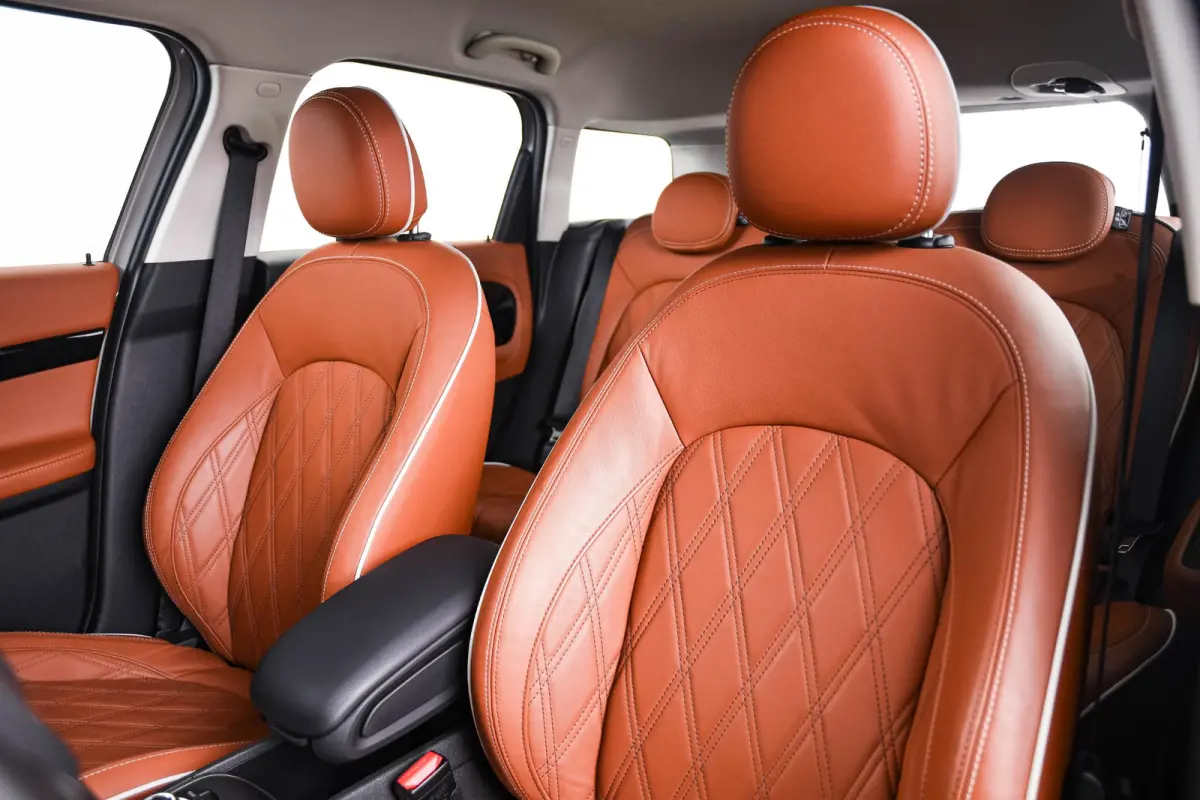 Cooper ALL4 Active Cruise Control - Elektrisch verstelbare/verwarmbare stoelen - Comfort acces - Elektrische achterklep - Driving Assistant - Head up - Elektrisch inklapbare buitenspiegels -