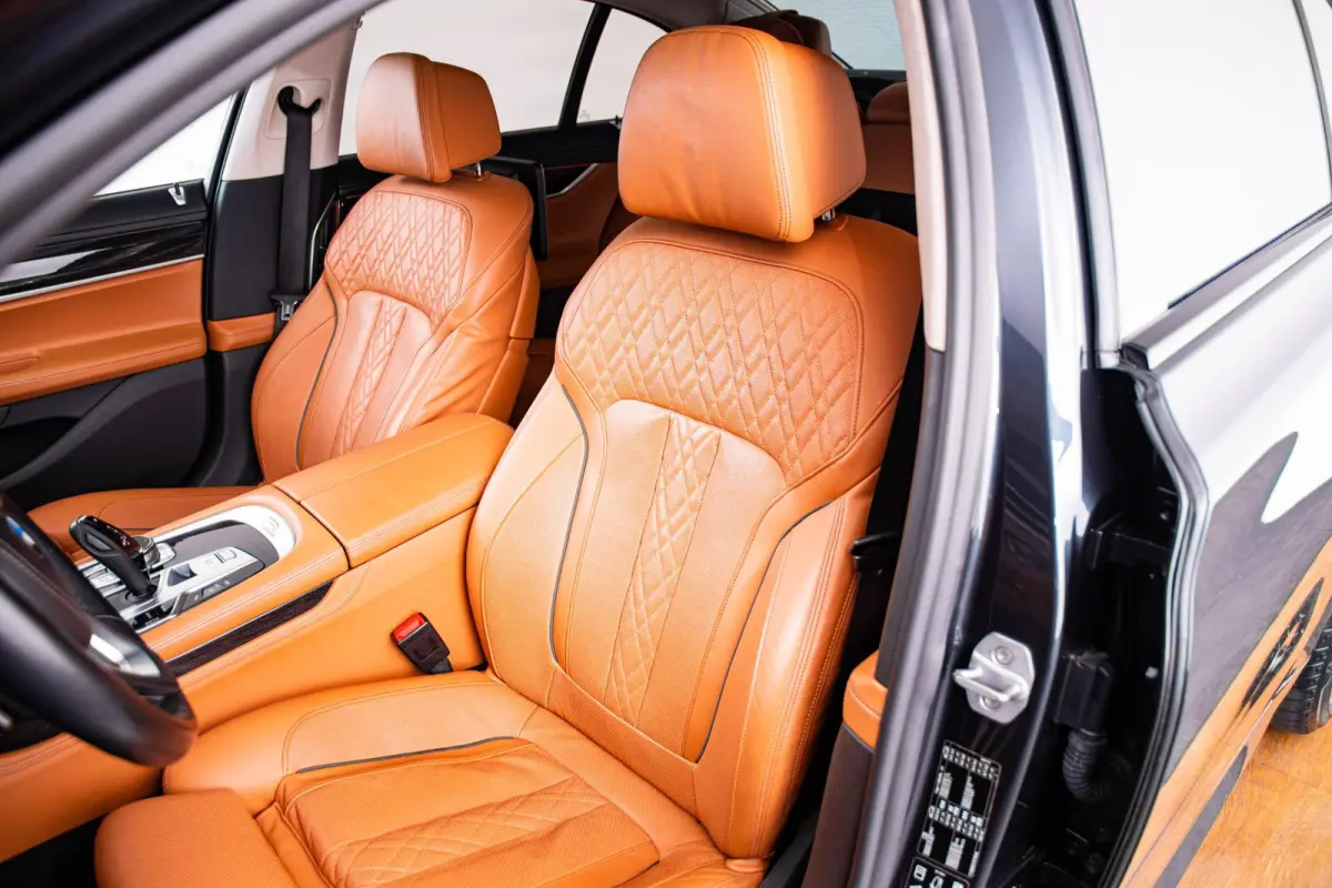750i xDrive High Executive M Sport - schuif/kanteldak - Head up - stoelverwarming/massage/ventilatie voor en achter - Harman kardon - Surround View - BMW Laserlight - Comfort Access - Soft c