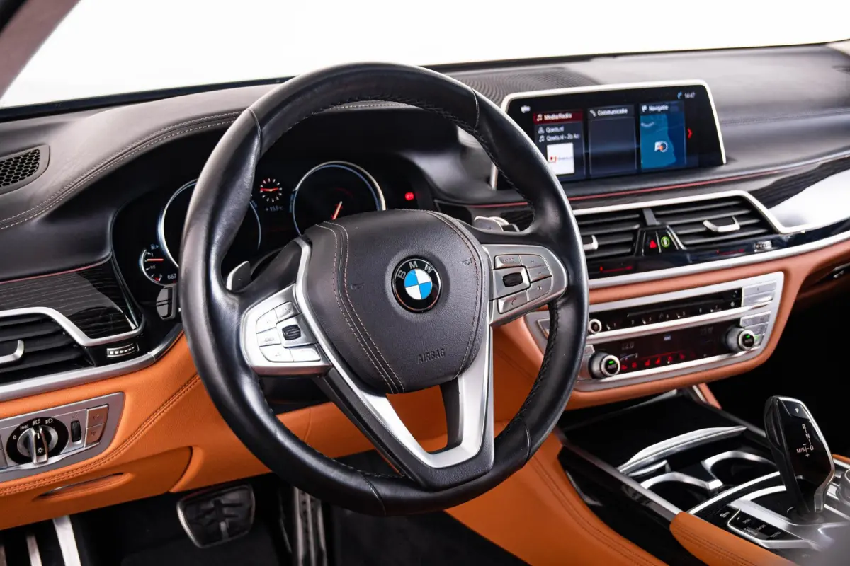 750i xDrive High Executive M Sport - schuif/kanteldak - Head up - stoelverwarming/massage/ventilatie voor en achter - Harman kardon - Surround View - BMW Laserlight - Comfort Access - Soft c