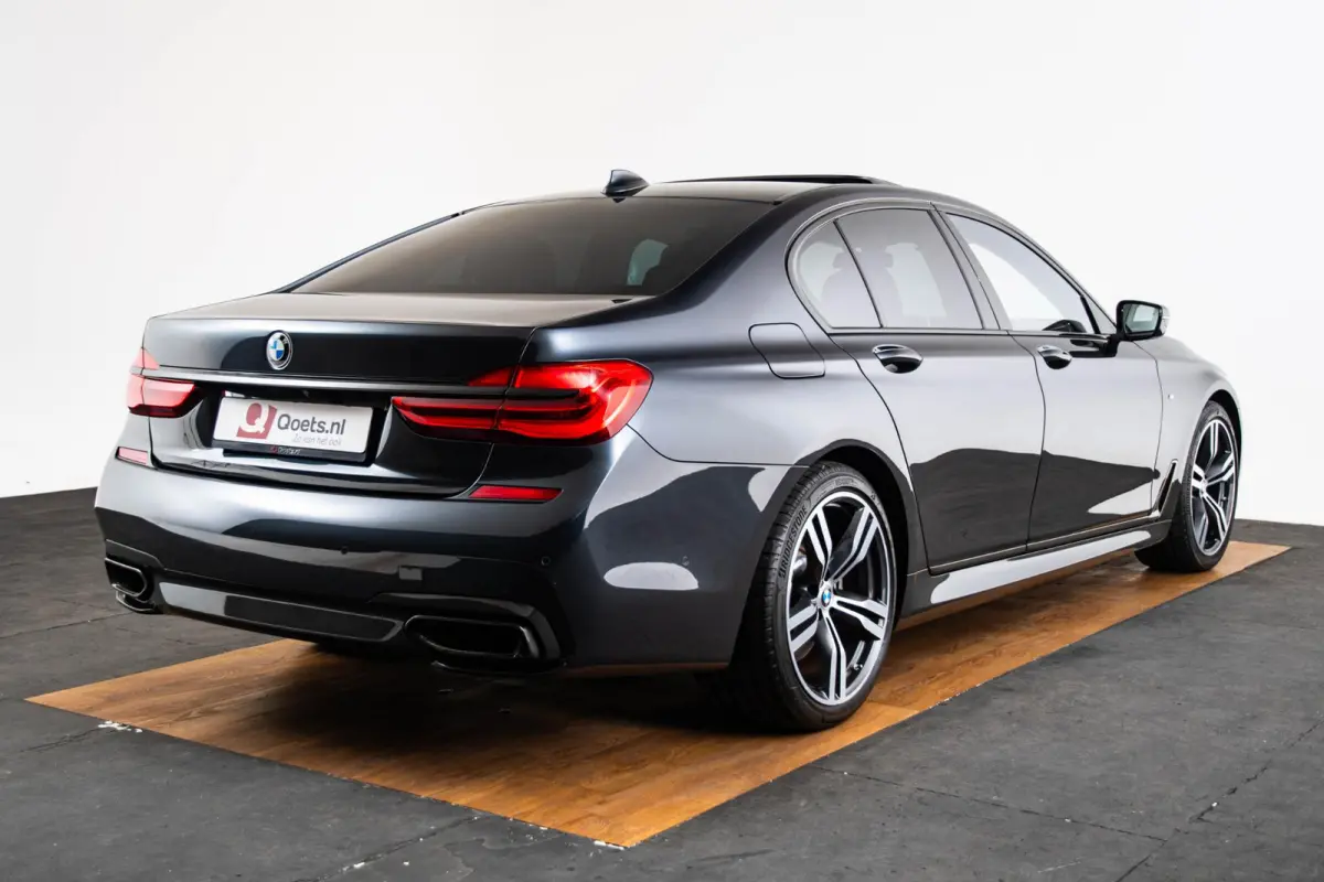 750i xDrive High Executive M Sport - schuif/kanteldak - Head up - stoelverwarming/massage/ventilatie voor en achter - Harman kardon - Surround View - BMW Laserlight - Comfort Access - Soft c