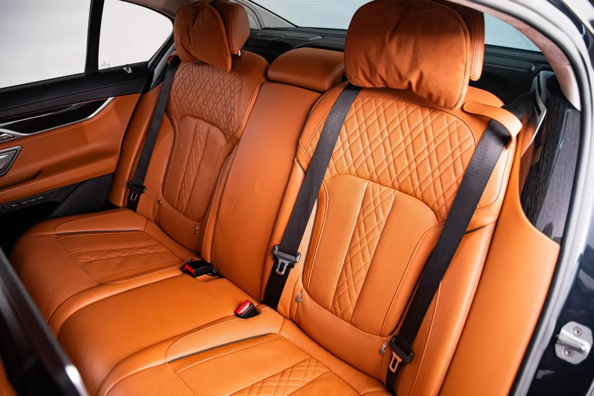 750i xDrive High Executive M Sport - schuif/kanteldak - Head up - stoelverwarming/massage/ventilatie voor en achter - Harman kardon - Surround View - BMW Laserlight - Comfort Access - Soft c