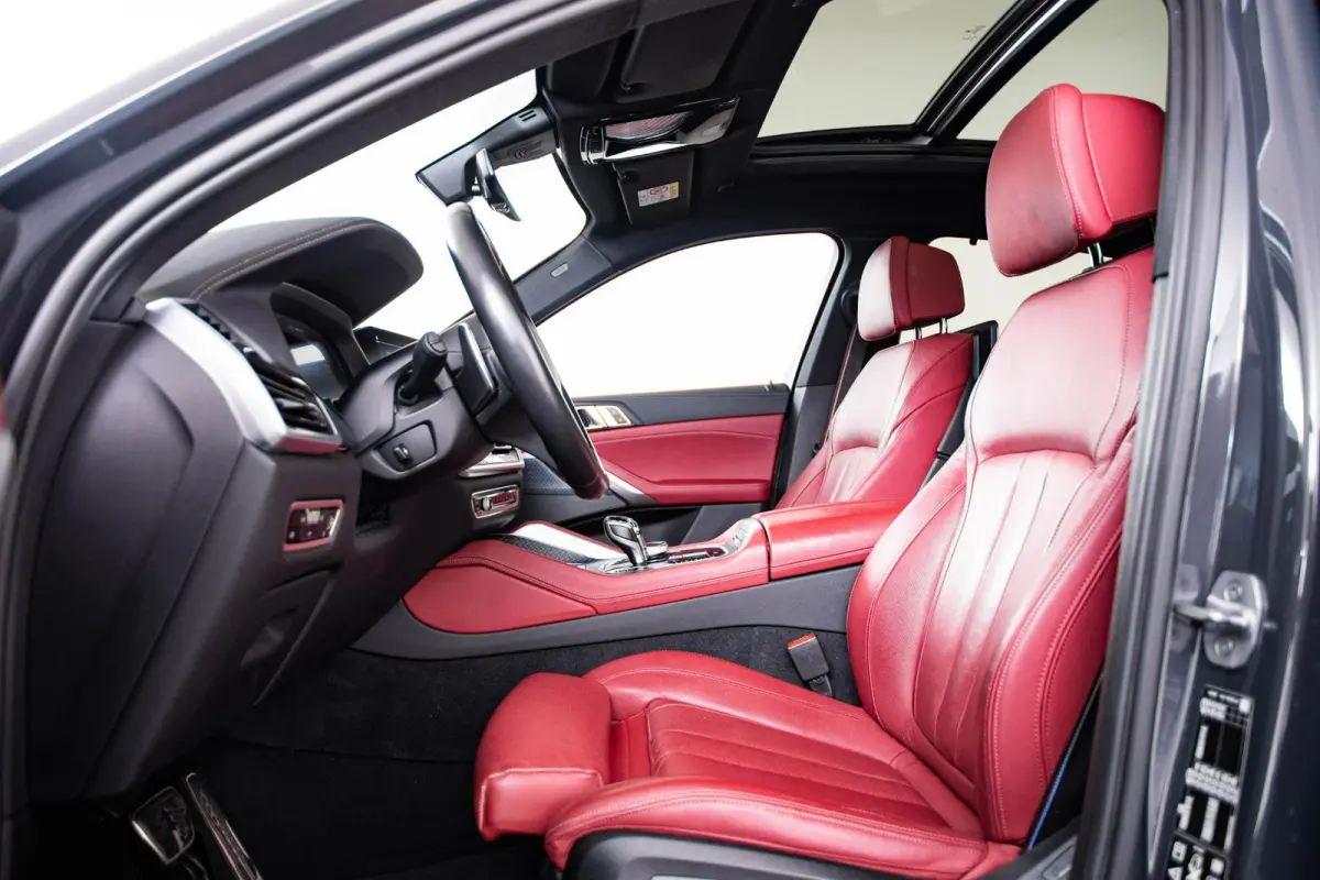 M50i High Executive Panoramadak - Comfortstoelen - CraftedClarity - Akoestische ramen - Comfort Access - Active Cruise Control - Head up - Harman Kardon - Entertainmentsysteem Professional -