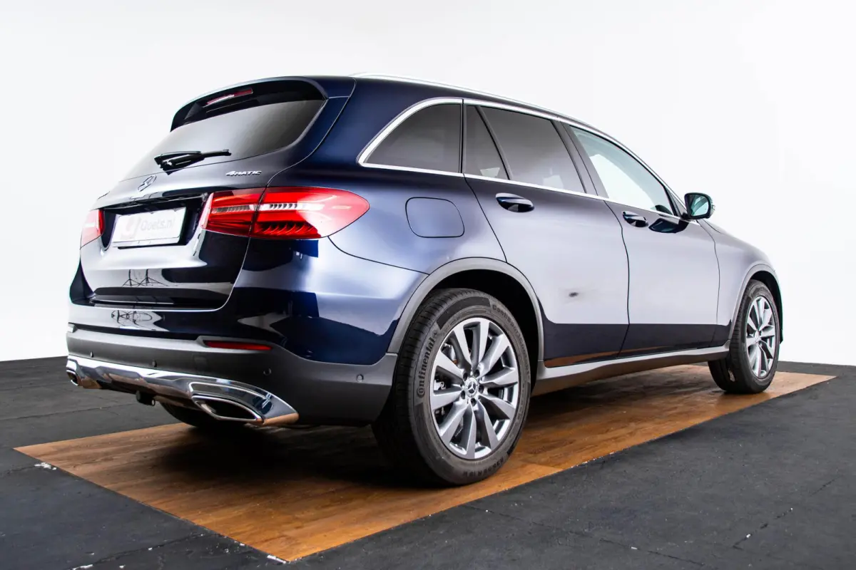 300 4MATIC Exclusive exterieur - Trekhaak - Panoramadak - Zitcomfortpakket voor - Interieurverlichtingspakket - Garmin Map Pilot - Spoorpakket - Parkeerpakket - Easy Pack-achterklep -