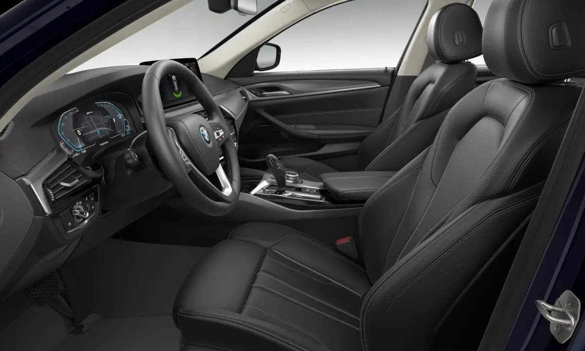 530e Business Edition Plus Panoramadak - Head-up - Driving Assistant - Parking Assistant - Laserlight - Comfort Access - 4-zone airco - Sportstoelen - HiFi System