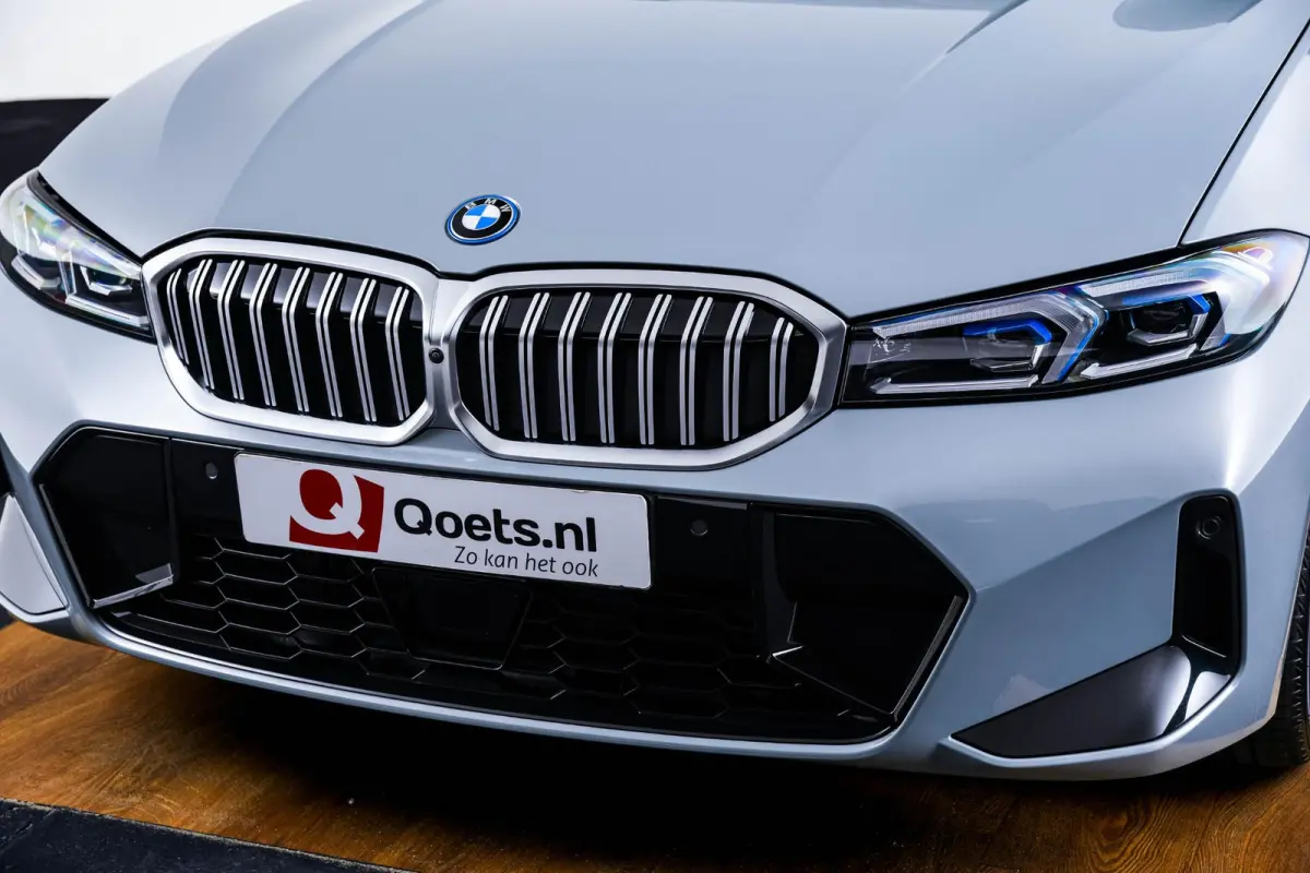 330e M Sport Edition Active Cruise Control - Elektrisch verstelbare/verwarmde voorstoelen - Head up - Sportstoelen - Parking Assistant Plus - Extra getint glas - Comfort Access - Elektrische