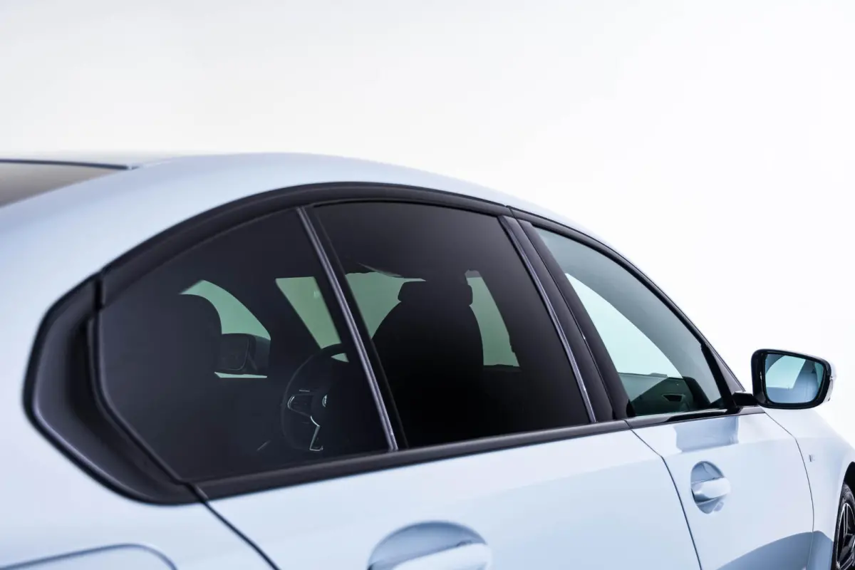 330e M Sport Edition Active Cruise Control - Elektrisch verstelbare/verwarmde voorstoelen - Head up - Sportstoelen - Parking Assistant Plus - Extra getint glas - Comfort Access - Elektrische