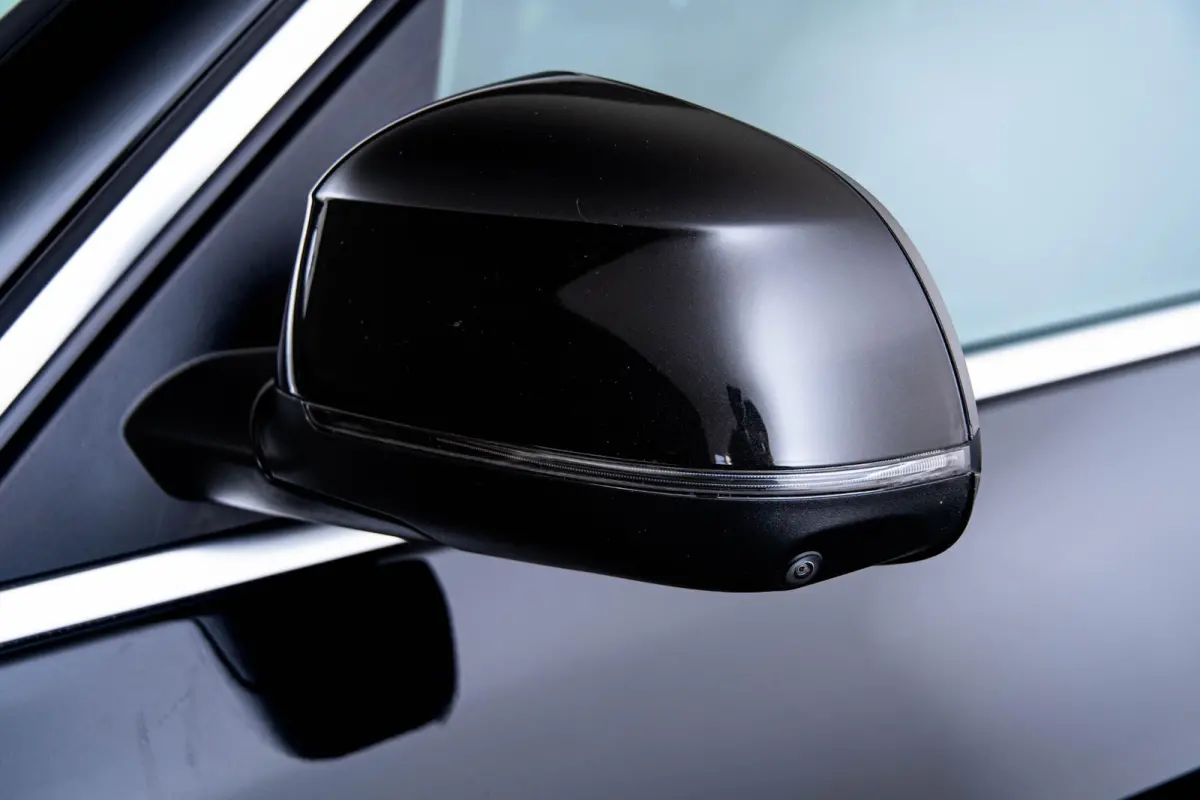 xDrive50e M Sport - Panoramadak - Driving/Parking Assistant Professional - Harman kardon - Comfort Access - Warmte Comfort Pack - Comfortstoelen - Getinte ruiten - zonneschermen - High Beam 