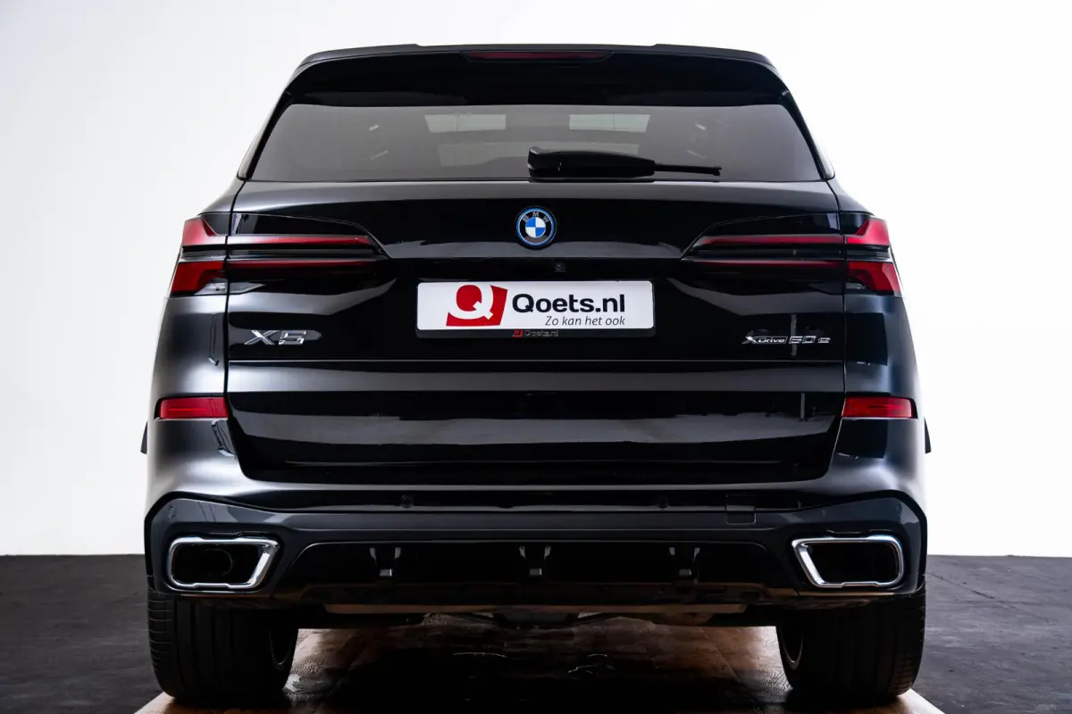xDrive50e M Sport - Panoramadak - Driving/Parking Assistant Professional - Harman kardon - Comfort Access - Warmte Comfort Pack - Comfortstoelen - Getinte ruiten - zonneschermen - High Beam 