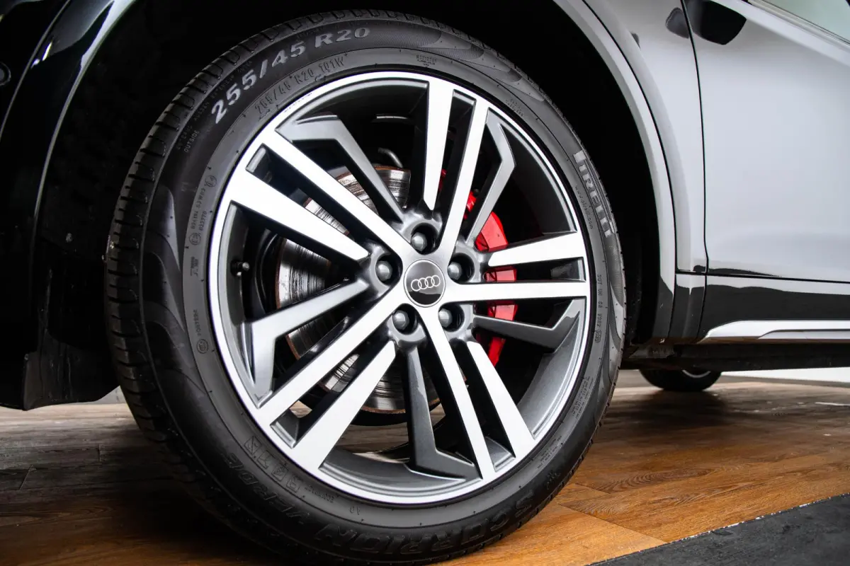 55 TFSI e S edition Adaptieve cruise control - Elektrisch verstelbare/verwarmde stoelen - Parkeerassistent - Assistentiepakket City/Parking - Sportstoelen - Achterbank plus - interieurvoorve