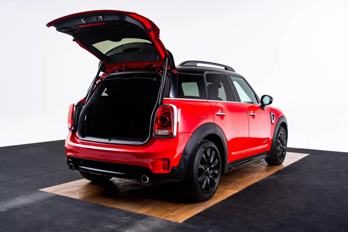 2.0 Cooper S ALL4 Salt Trekhaak - Camera - Comfort access - Stoelverwarming - Elektrische achterklep - Park Assistant - Navigatie