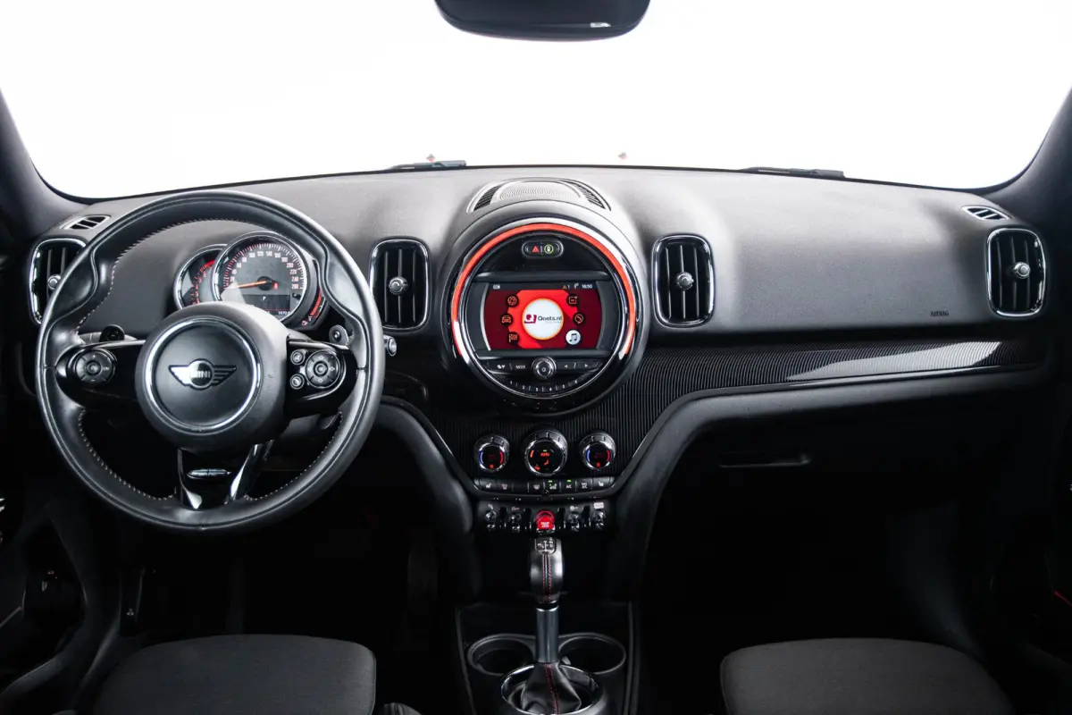 2.0 Cooper S ALL4 Salt Trekhaak - Camera - Comfort access - Stoelverwarming - Elektrische achterklep - Park Assistant - Navigatie