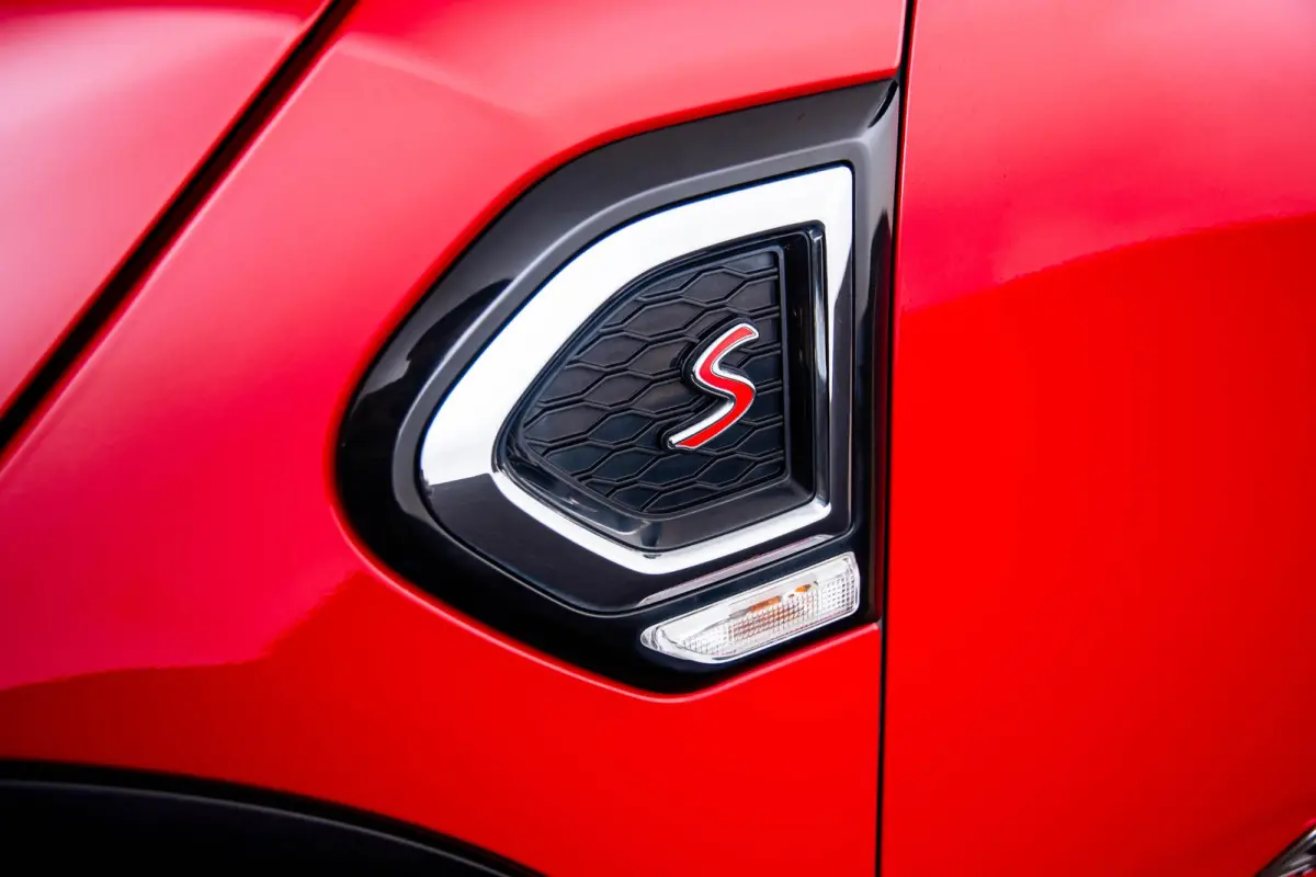 2.0 Cooper S ALL4 Salt Trekhaak - Camera - Comfort access - Stoelverwarming - Elektrische achterklep - Park Assistant - Navigatie