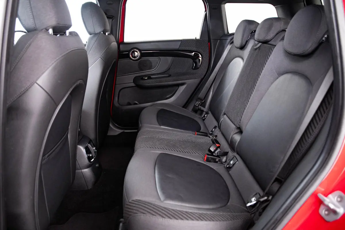 2.0 Cooper S ALL4 Salt Trekhaak - Camera - Comfort access - Stoelverwarming - Elektrische achterklep - Park Assistant - Navigatie