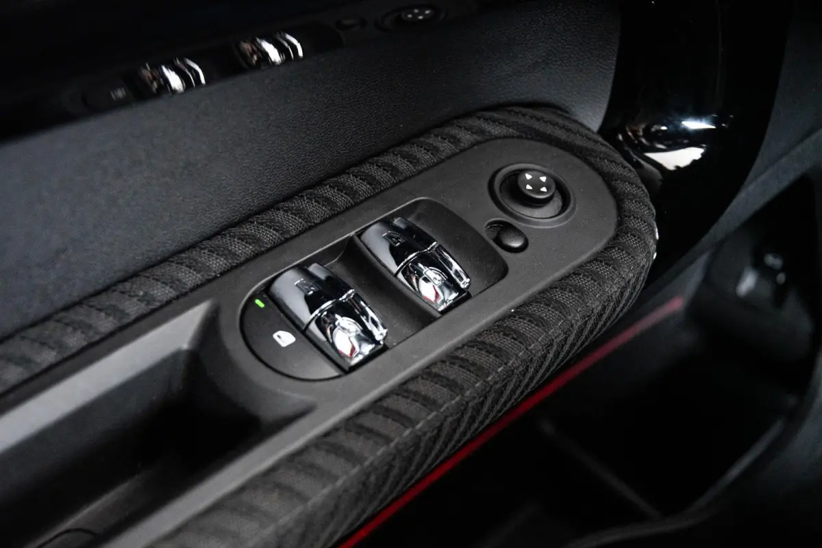 2.0 Cooper S ALL4 Salt Trekhaak - Camera - Comfort access - Stoelverwarming - Elektrische achterklep - Park Assistant - Navigatie