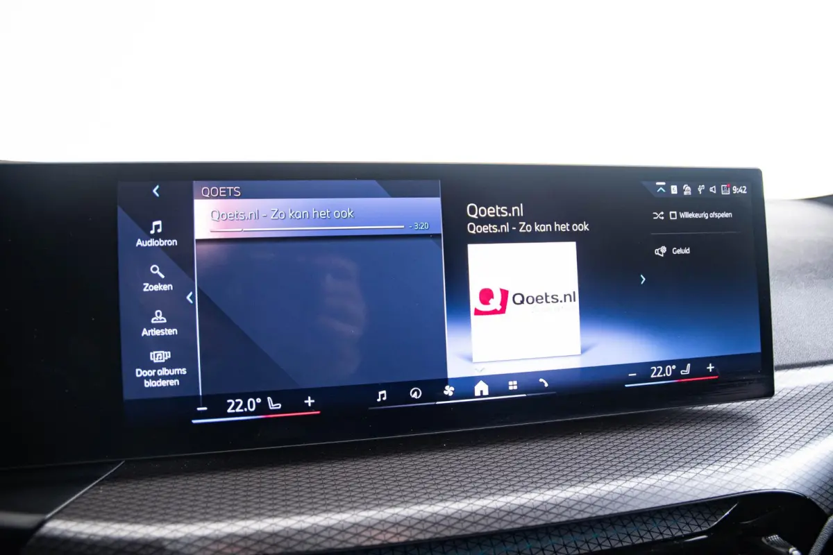 330e xDrive M Sport - Active Cruise Control - Getinte ruiten - Zonneschermen achter - Elektrisch verstelbare/verwarnbare voorstoelen - Parking Assistant Plus - Adaptieve LED koplampen -