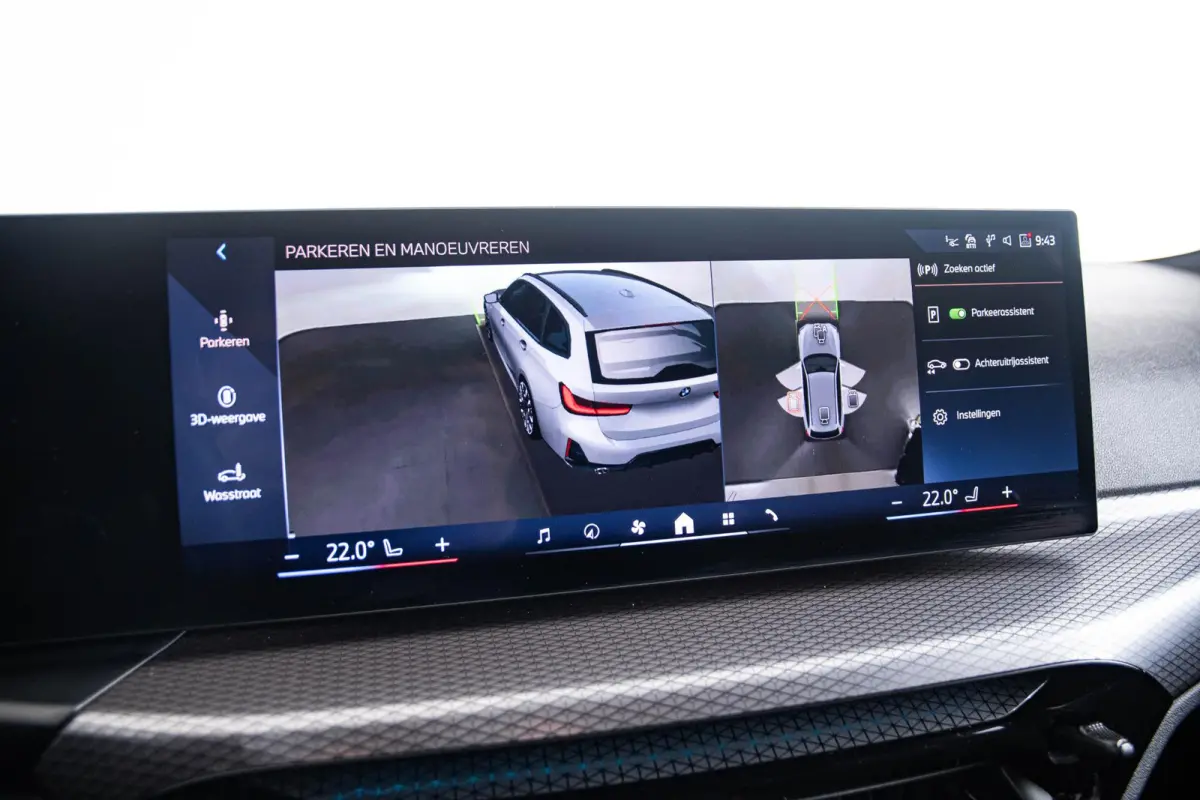 330e xDrive M Sport - Active Cruise Control - Getinte ruiten - Zonneschermen achter - Elektrisch verstelbare/verwarnbare voorstoelen - Parking Assistant Plus - Adaptieve LED koplampen -
