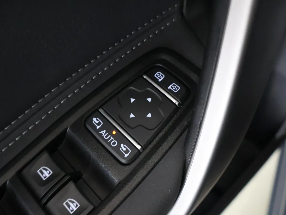 Tourer 200 L1 Premium Plus 45kWh