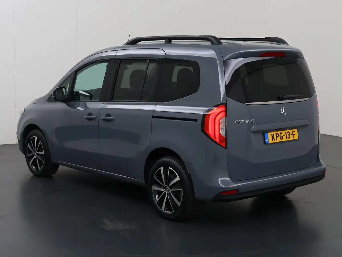 Tourer 200 L1 Premium Plus 45kWh
