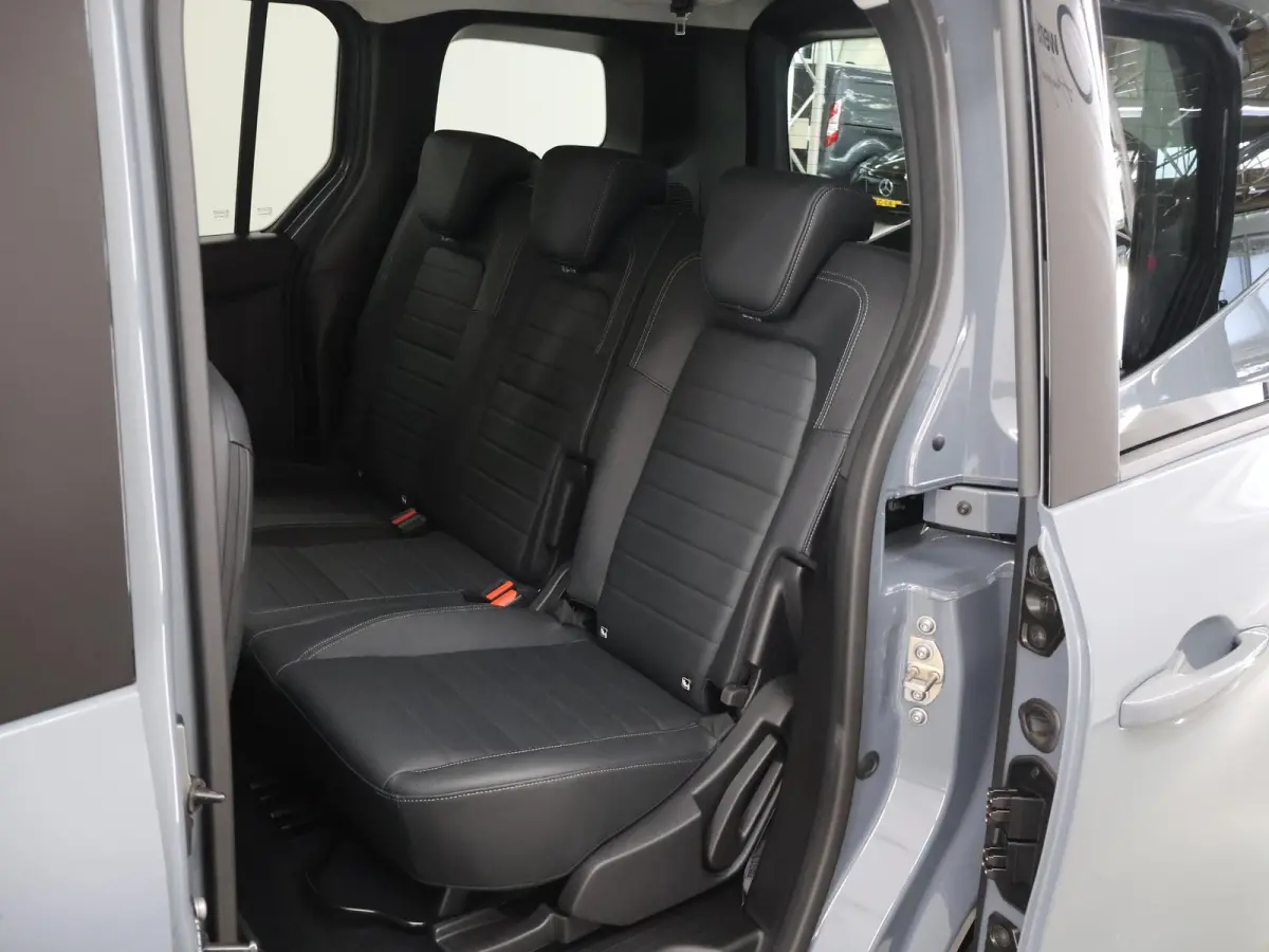 Tourer 200 L1 Premium Plus 45kWh