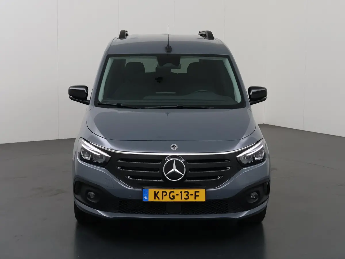 Tourer 200 L1 Premium Plus 45kWh