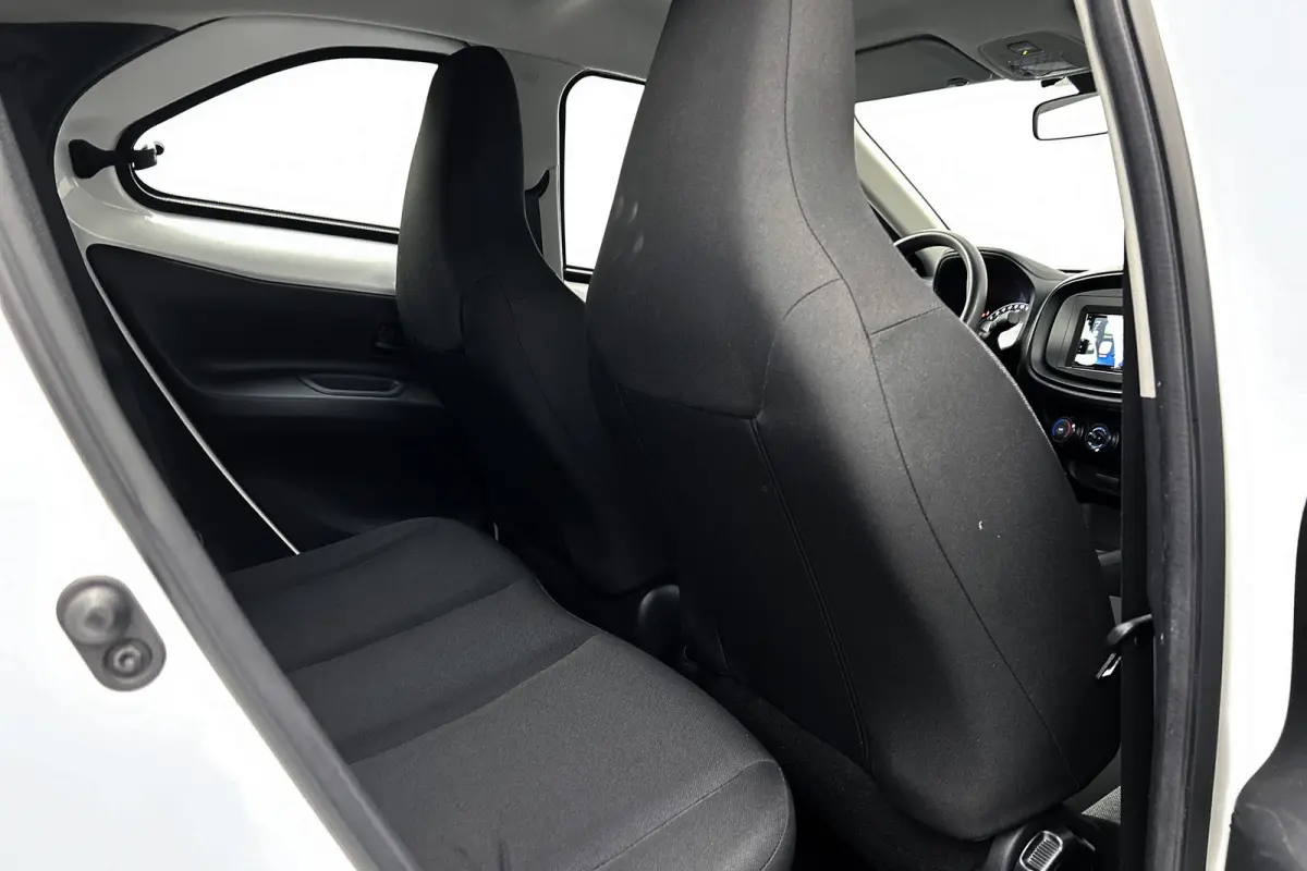 1.0 VVT-i MT | Apple Carplay | Airco | Cruise control