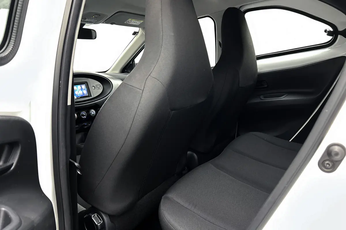 1.0 VVT-i MT | Apple Carplay | Airco | Cruise control