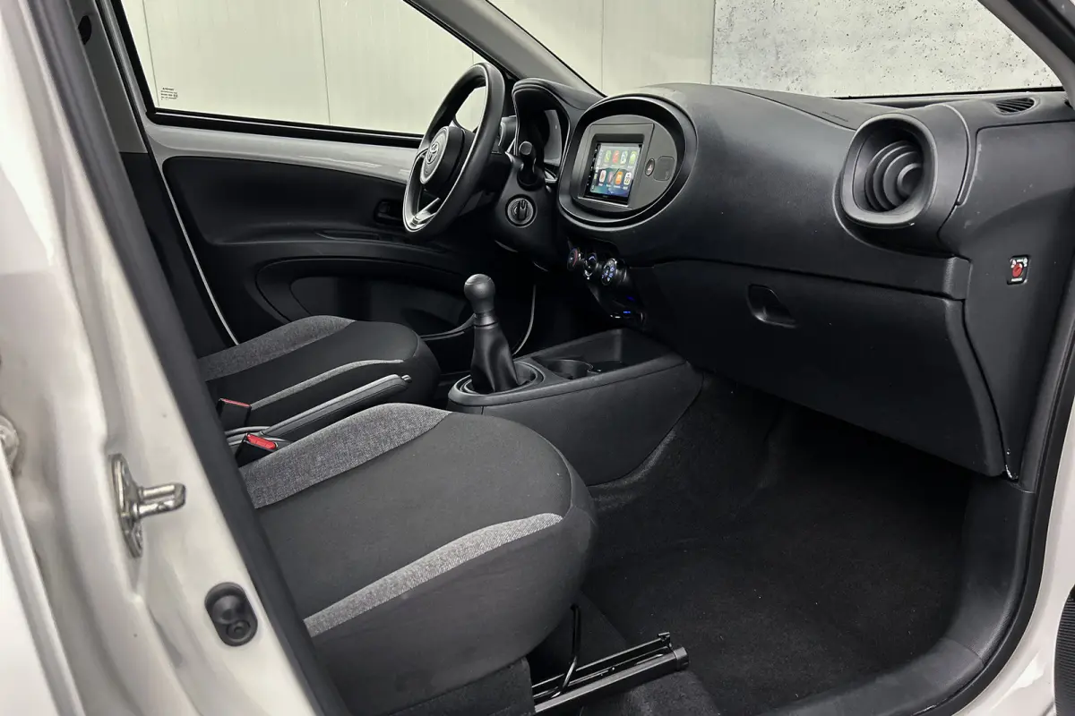 1.0 VVT-i MT | Apple Carplay | Airco | Cruise control