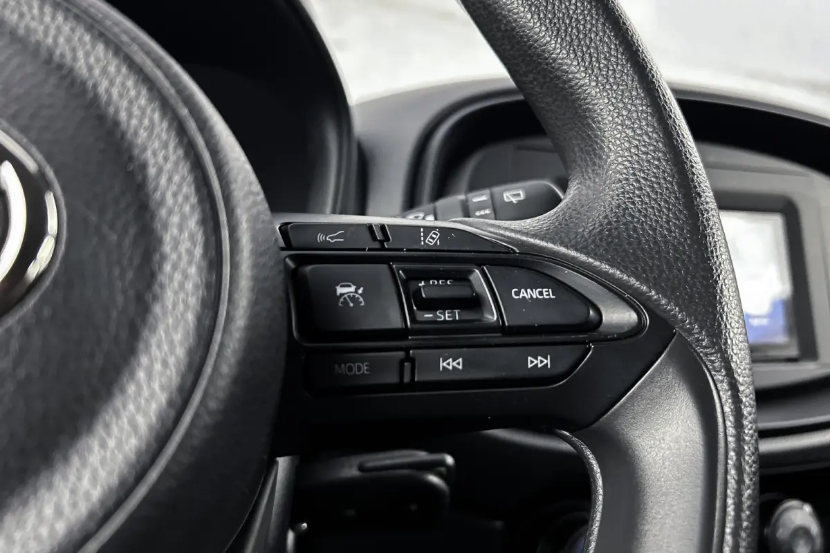 1.0 VVT-i MT | Apple Carplay | Airco | Cruise control