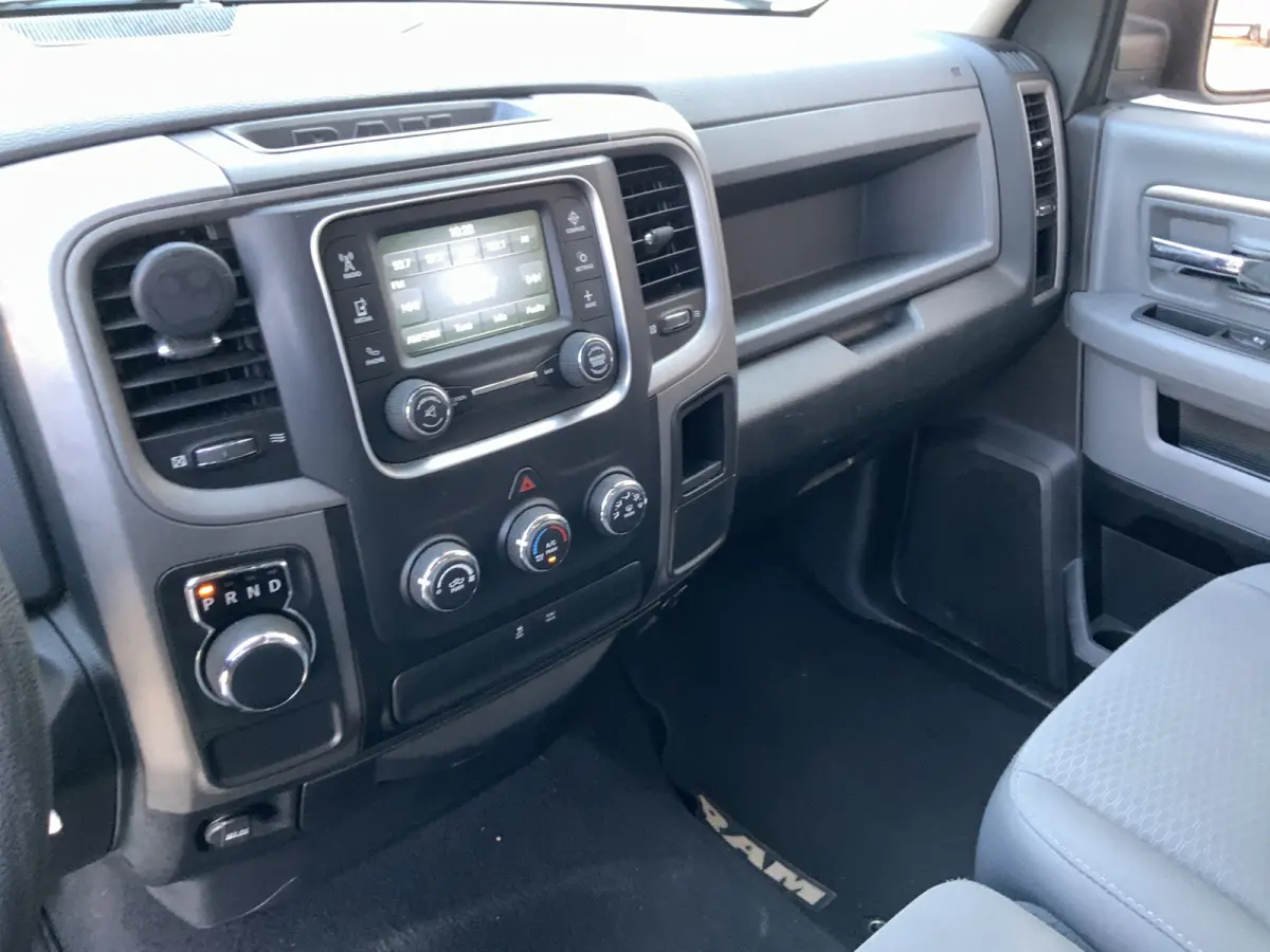 1500 5.7 V8 Regular Cab 6'4 Pick Up Airco Cruise Cmera Trekhaak Euro 5  .PK 401