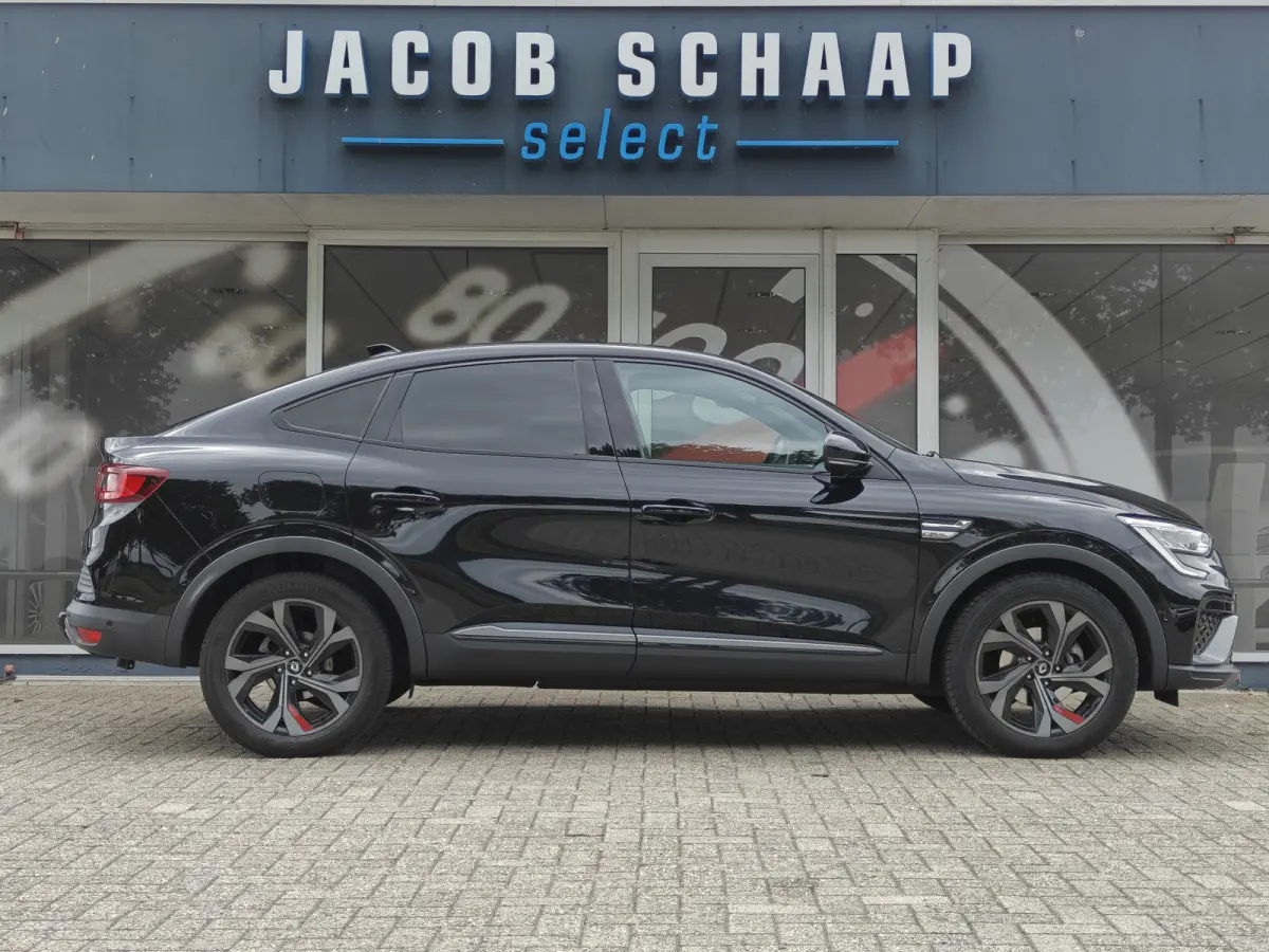 1.6 E-Tech Hybrid 145 R.S. Line / Trekhaak / Carplay / Keyless / Bose / Camera / Verw. V. stoelen & stuur / Leder / LED /