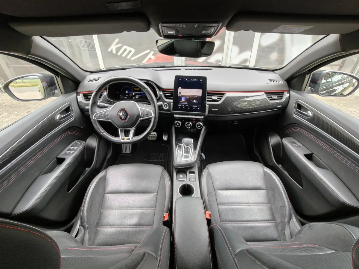 1.6 E-Tech Hybrid 145 R.S. Line / Trekhaak / Carplay / Keyless / Bose / Camera / Verw. V. stoelen & stuur / Leder / LED /