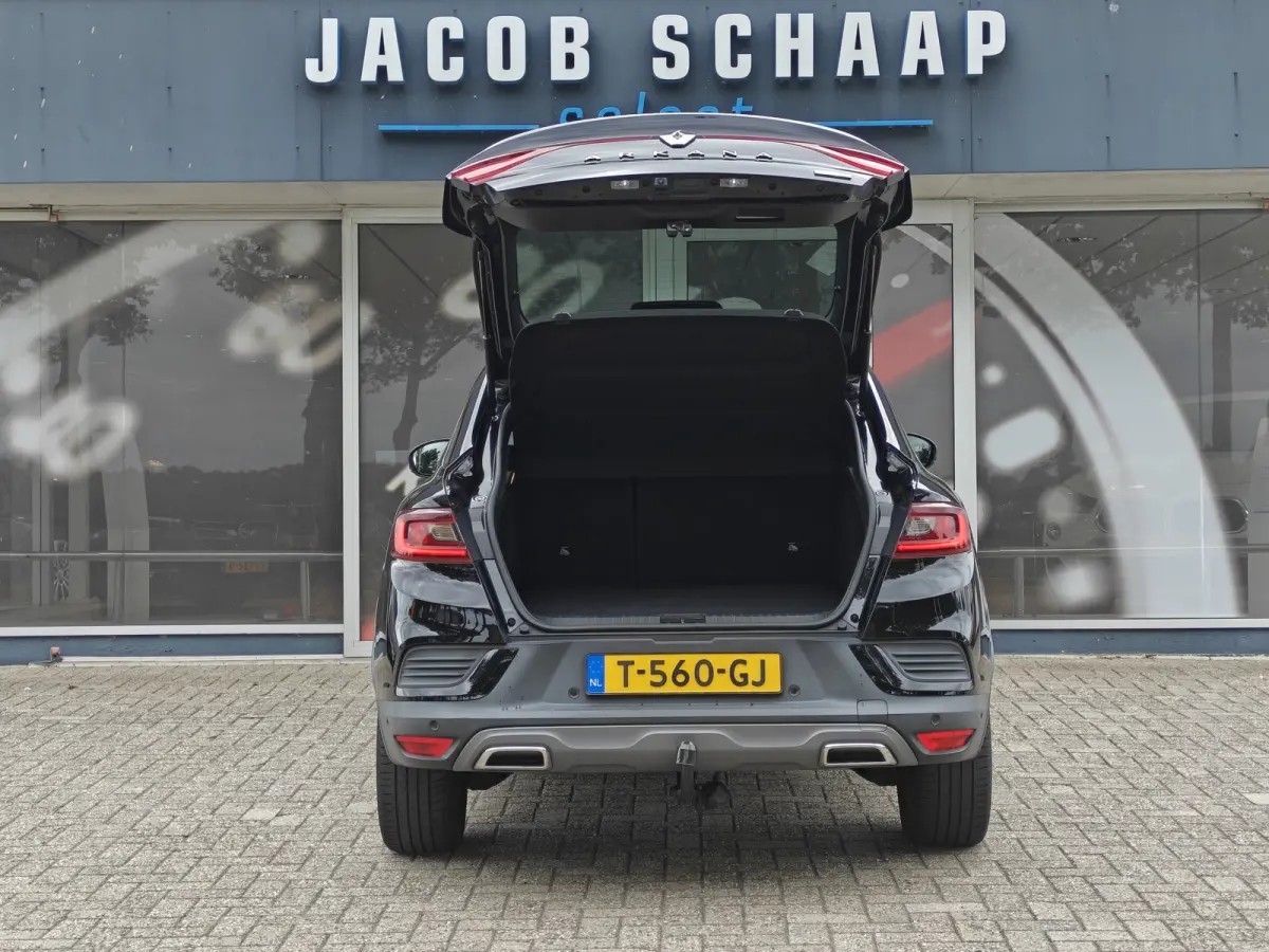 1.6 E-Tech Hybrid 145 R.S. Line / Trekhaak / Carplay / Keyless / Bose / Camera / Verw. V. stoelen & stuur / Leder / LED /