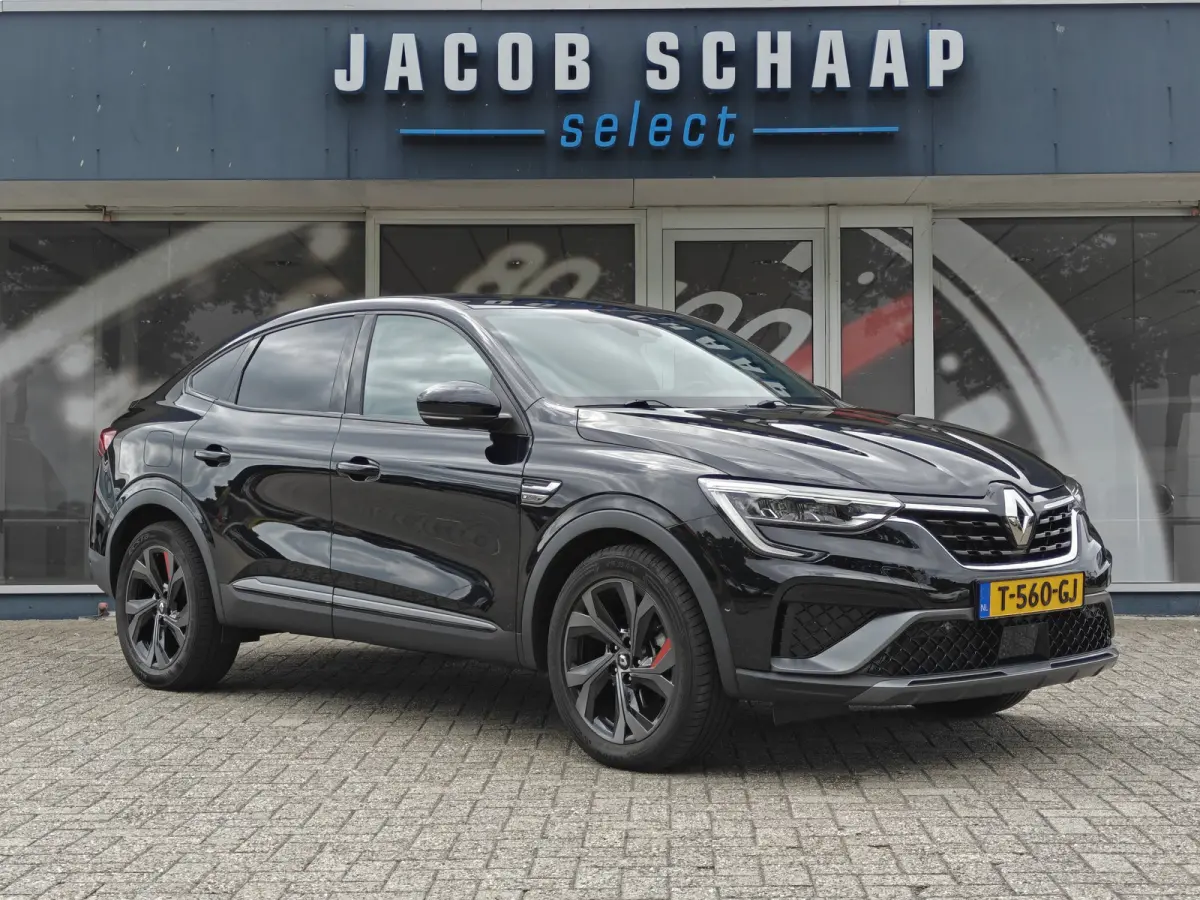 1.6 E-Tech Hybrid 145 R.S. Line / Trekhaak / Carplay / Keyless / Bose / Camera / Verw. V. stoelen & stuur / Leder / LED /