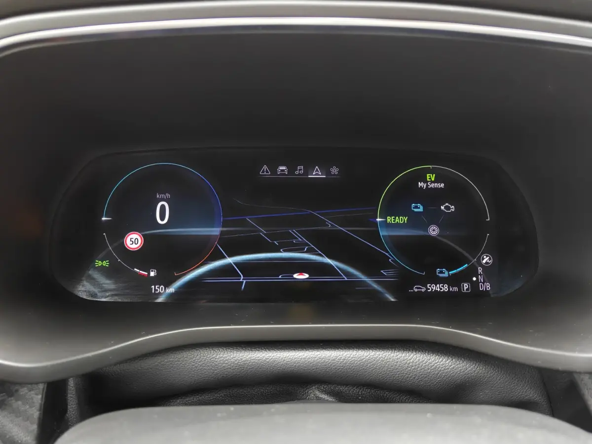1.6 E-Tech Hybrid 145 R.S. Line / Trekhaak / Carplay / Keyless / Bose / Camera / Verw. V. stoelen & stuur / Leder / LED /