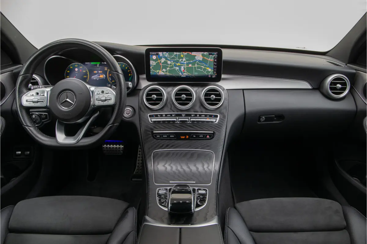 300 e AMG Nightpakket, Digital Cockpit, Trekhaak, Facelift