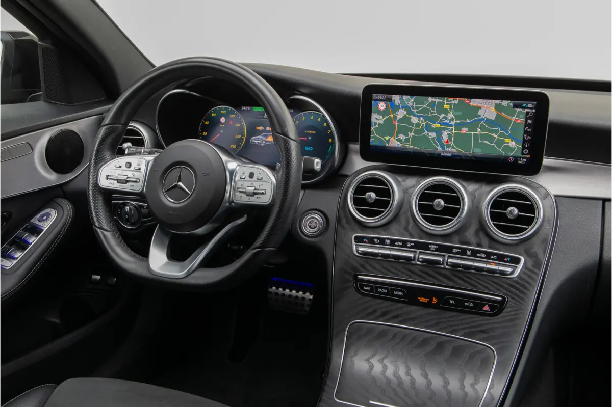 300 e AMG Nightpakket, Digital Cockpit, Trekhaak, Facelift