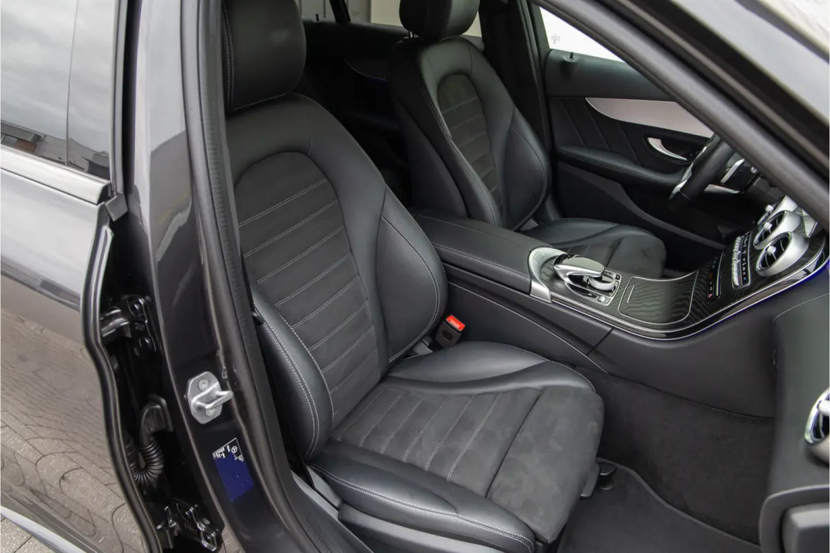 300 e AMG Nightpakket, Digital Cockpit, Trekhaak, Facelift
