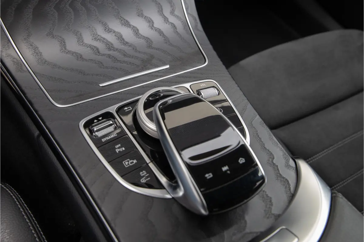 300 e AMG Nightpakket, Digital Cockpit, Trekhaak, Facelift