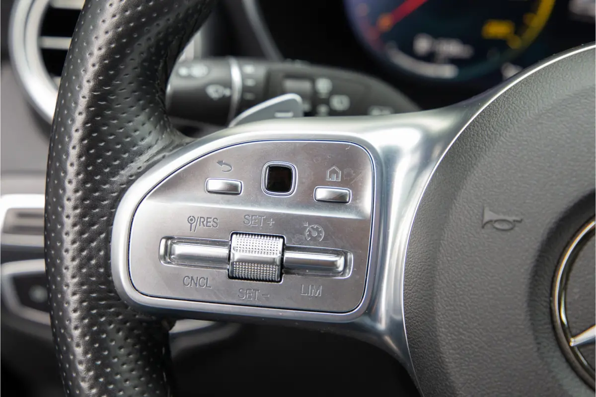 300 e AMG Nightpakket, Digital Cockpit, Trekhaak, Facelift
