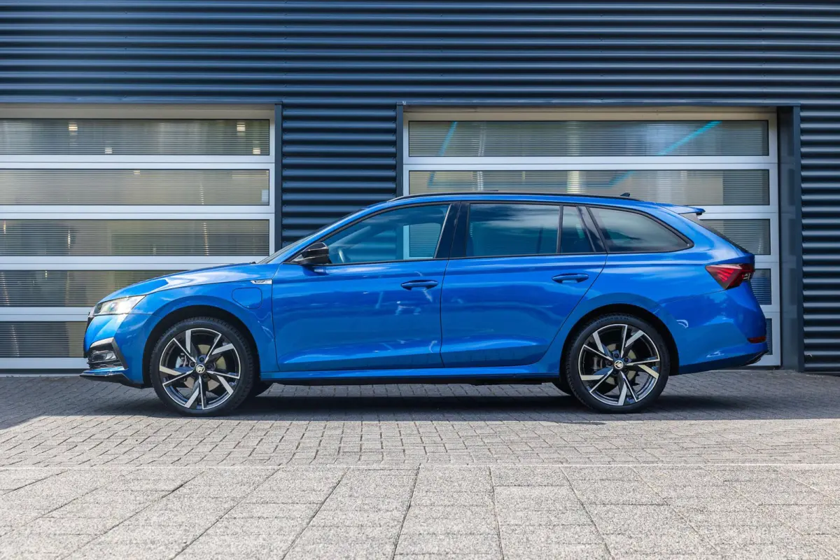 1.4 TSI 204pk iV PHEV Sportline Business | SoH 91% | Panoramadak | Keyless Entry | Cruise Control | Apple CarPlay/ Android Auto | Navigatie | Stoelverwarming