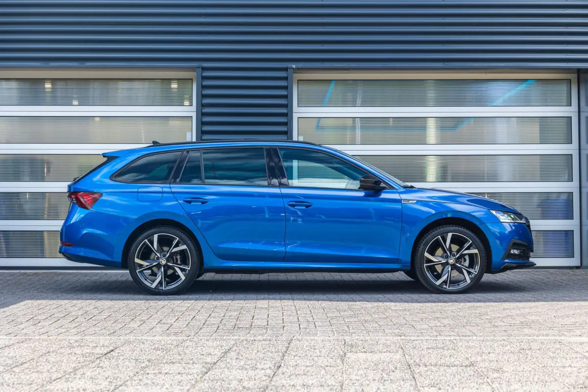 1.4 TSI 204pk iV PHEV Sportline Business | SoH 91% | Panoramadak | Keyless Entry | Cruise Control | Apple CarPlay/ Android Auto | Navigatie | Stoelverwarming
