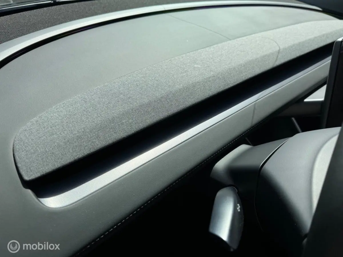 Premium Long Range AWD 75 kWh, trekh, winterb